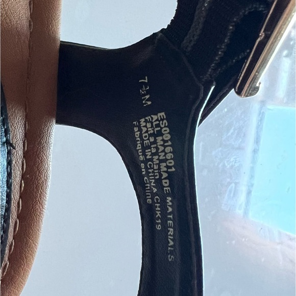 Sandals like new - Picture 3 of 3